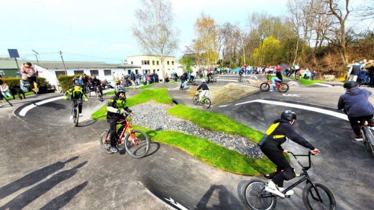 Neue Pumptrack-Anlage eröffnet